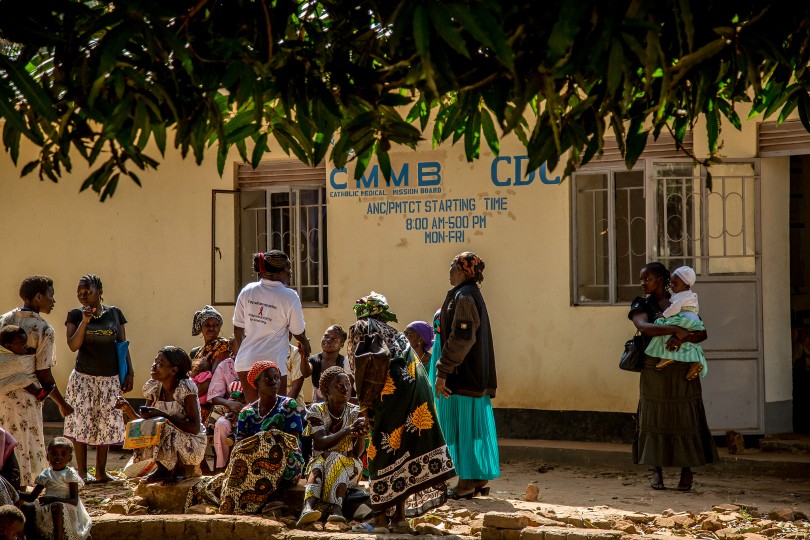 People waiting outside an HIV treatment facility in South Sudan
