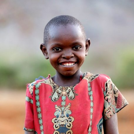 Child in Kenya needs food and water.