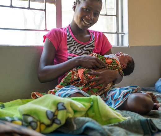 shelterforwomen (1) Provide shelter for a mother as she gives birth