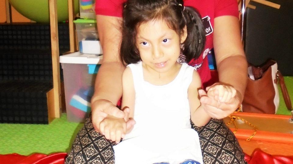 Meet Wilma, 8 years old - CMMB Peru Angel