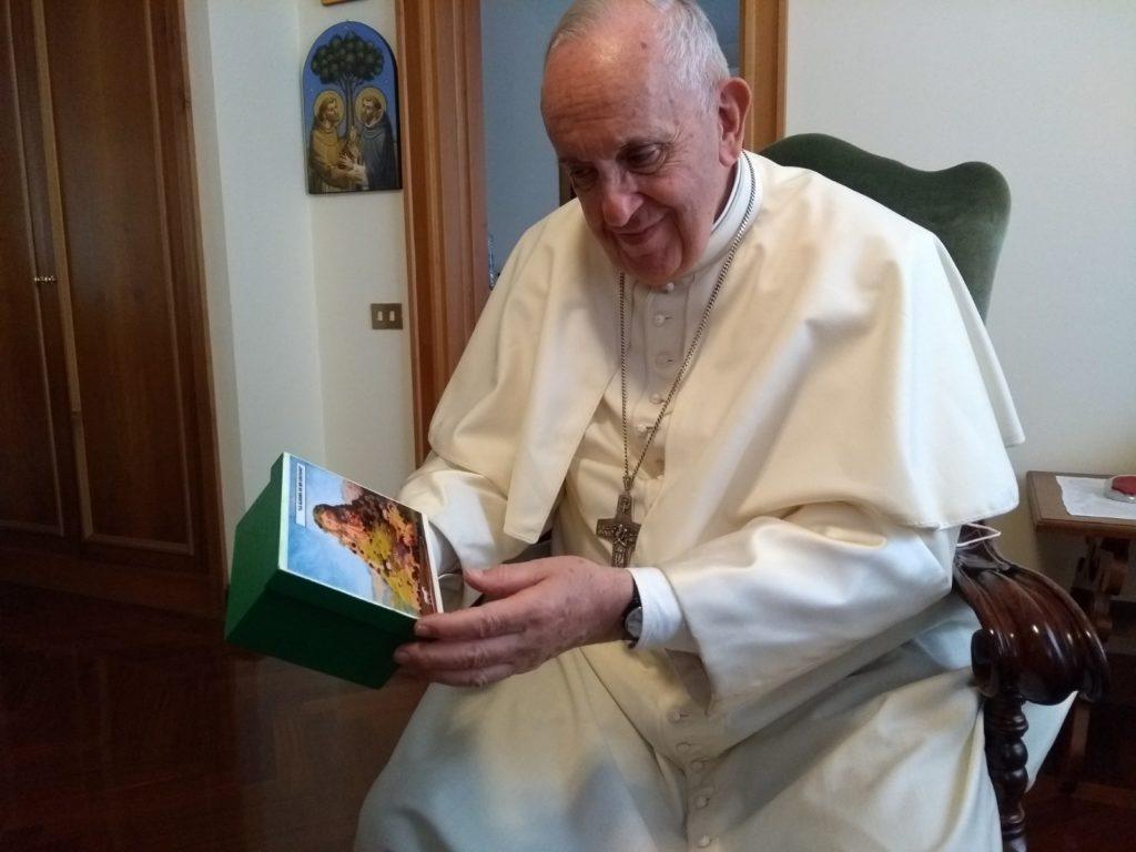 Pope Francis with the handcrafted box