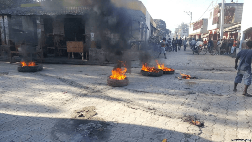 Image of tires set ablaze during the 2019 protests in Haiti