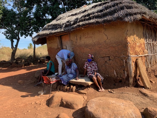 Al Hartmann treats a patient during COVID-19