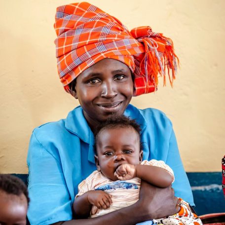 Mother_and_baby_attending_health_meeting_Kenya 2022